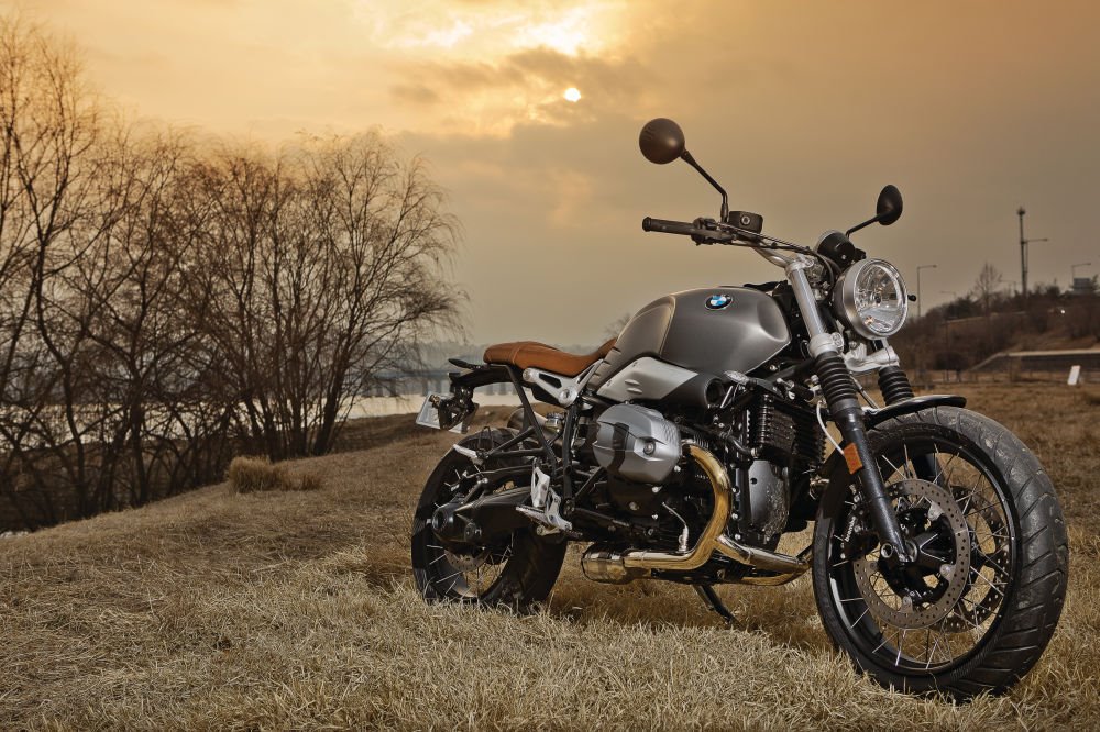 오버리터 스크램블러의 등장, BMW R nineT SCRAMBLER