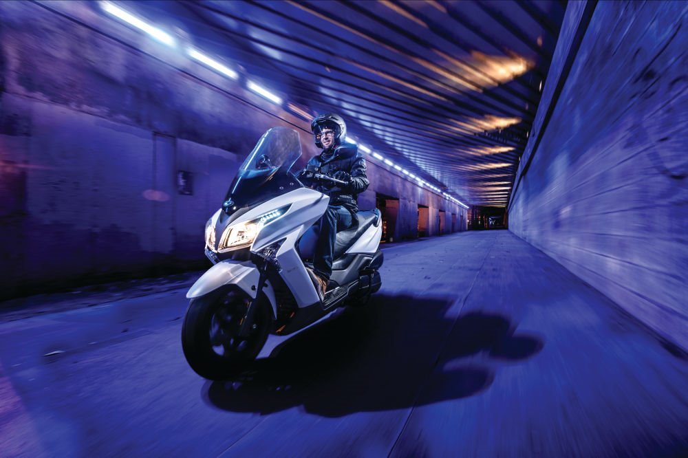 도심에서 익사이팅하게 즐겨라! KYMCO X-TOWN 125i/300iABS