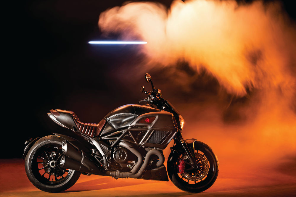 매우 특별한 이니셜 ‘666’ – DUCATI DIAVEL DIESEL