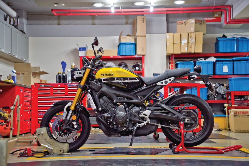 [XSR900] 1. 노오란 연료탱크와의 첫 만남