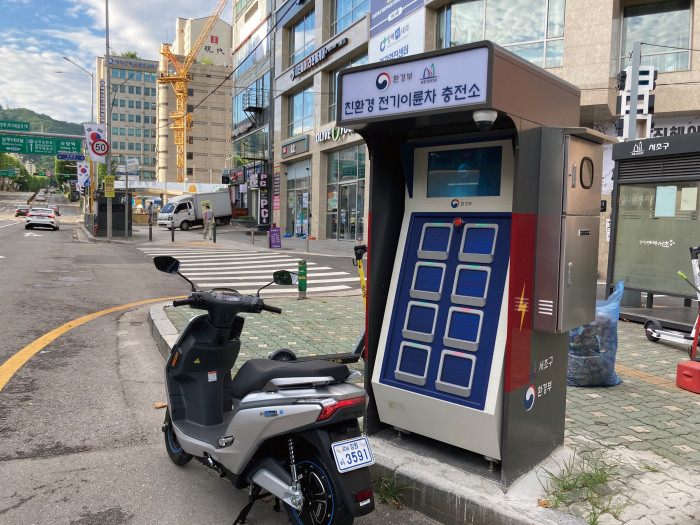 디앤에이모터스, 전기이륜차 배터리 교환 시스템 D-STATION 전국 85기 설치 완료
