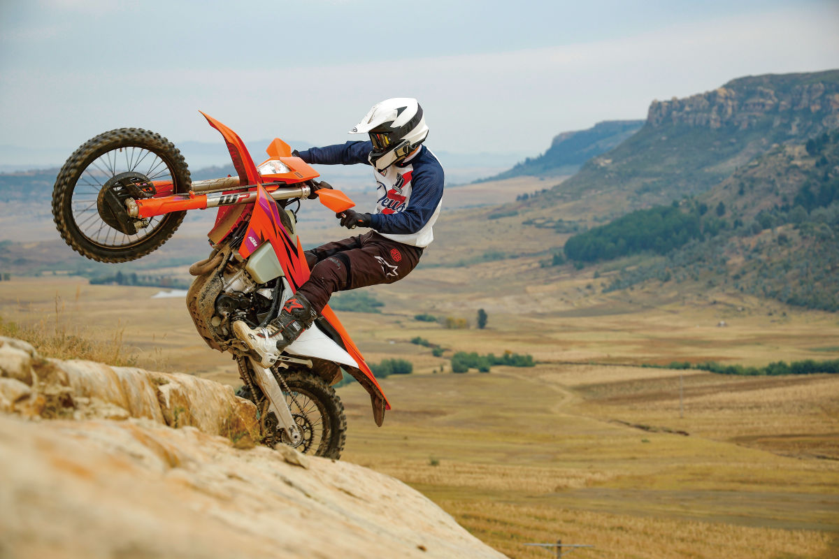 올-뉴 머신, 2024 KTM EXC RANGE