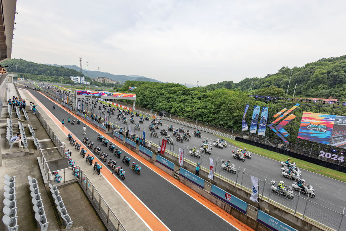 대륙의 규모에 압도되다. CFMOTO DAY 2024