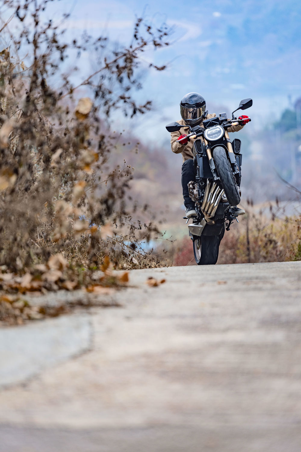 모두를 위한 네오 스포츠 카페, 혼다 CB650R E-클러치
