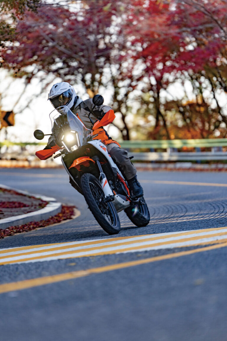 어드벤처의 유니콘, KTM 390 어드벤처 R